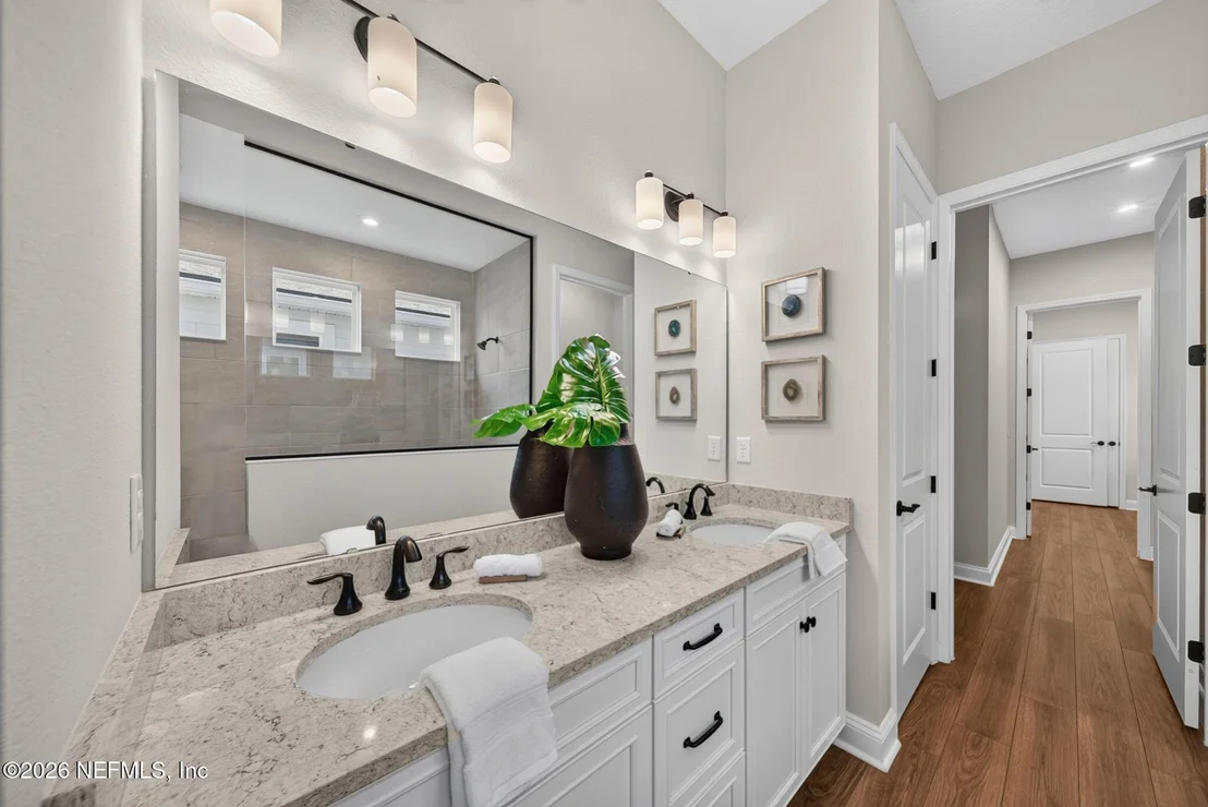 Photo of 186 LADYSLIPPER Drive