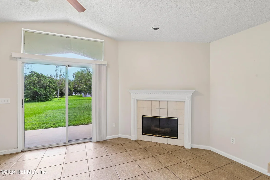 Photo of 1580 BEECHER Lane