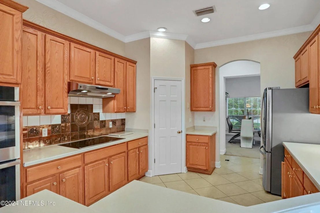 Photo of 225 CLEARLAKE Drive