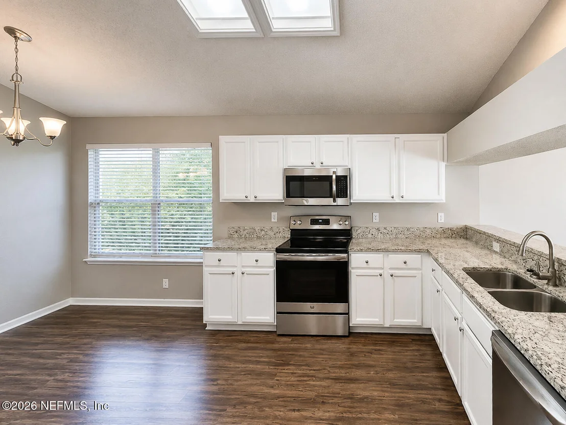 Photo of 8126 FIELDSIDE Drive W