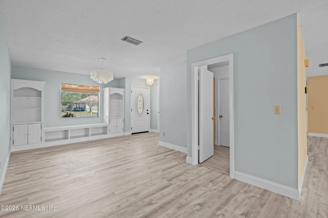 Photo of 503 SEVILLA Drive