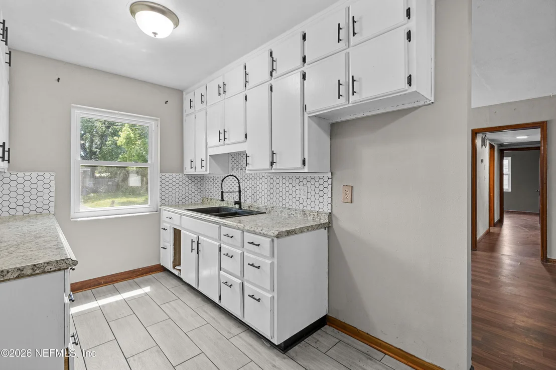 Photo of 4122 RENDALE Drive N