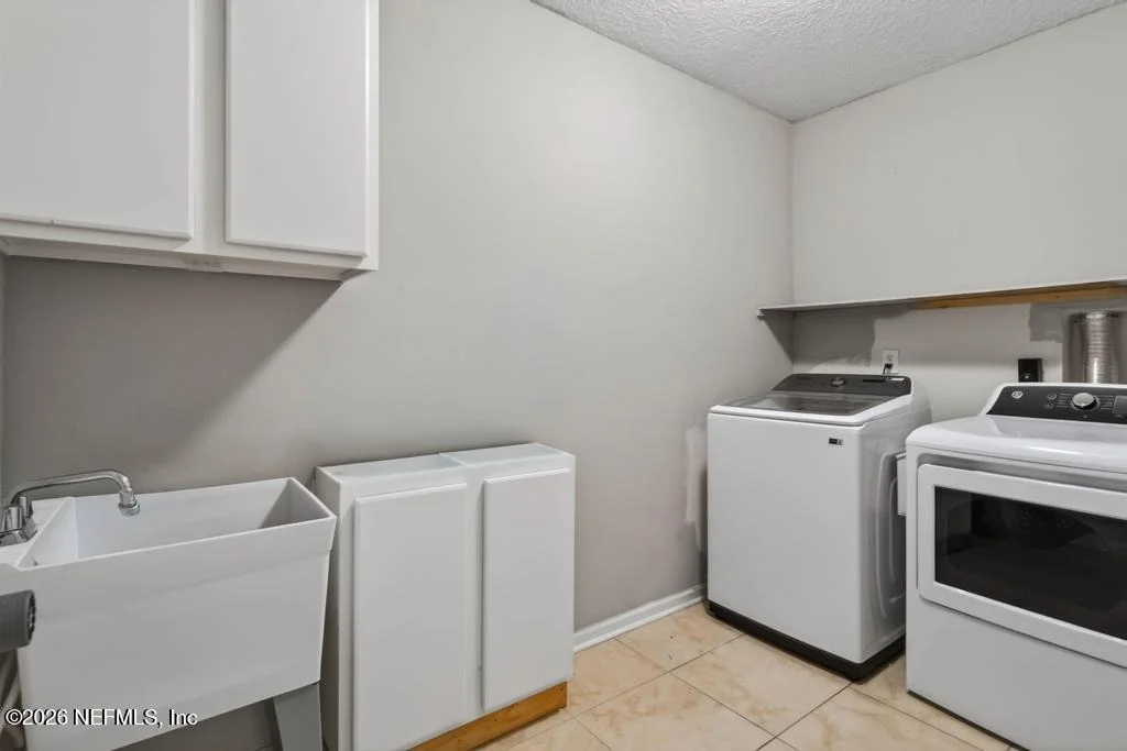 Photo of 821 CRYSTAL SPRING Way
