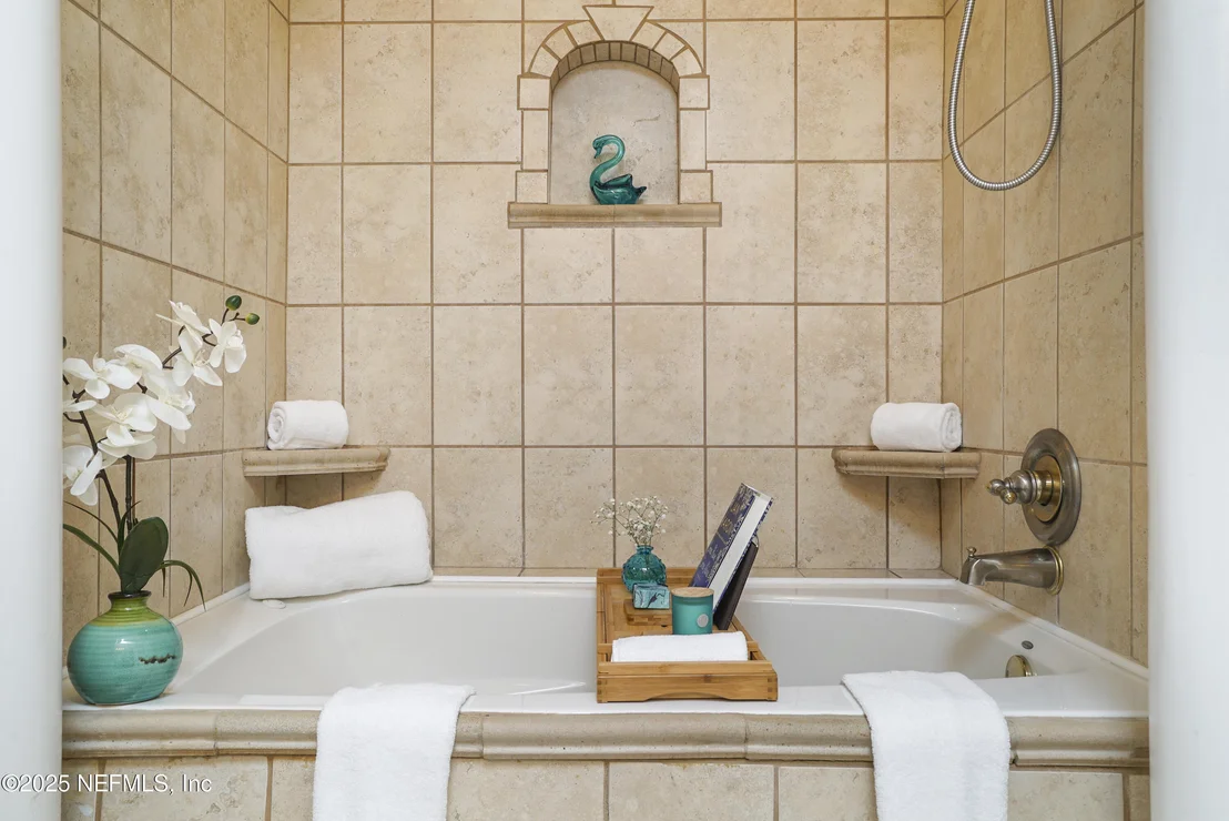 Photo of 4041 PINE RUN Circle