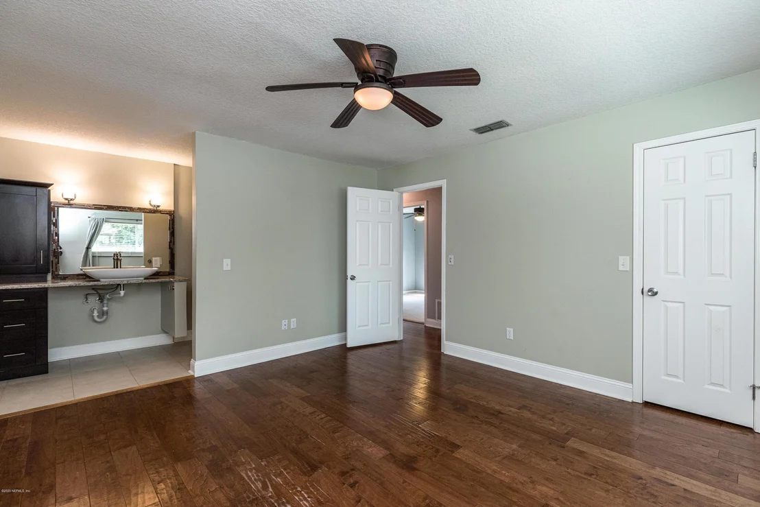 Photo of 4726 PINEGATE Road