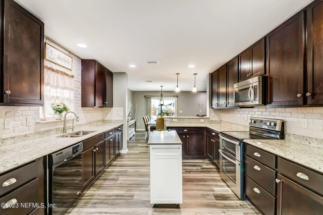 Photo of 77148 COBBLESTONE Drive