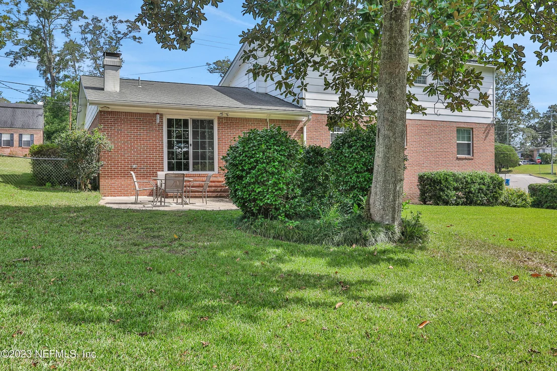Photo of 1036 GLEN ECHO Road