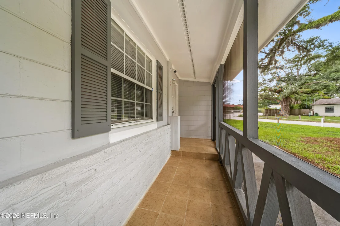 Photo of 1241 KING ARTHUR Road