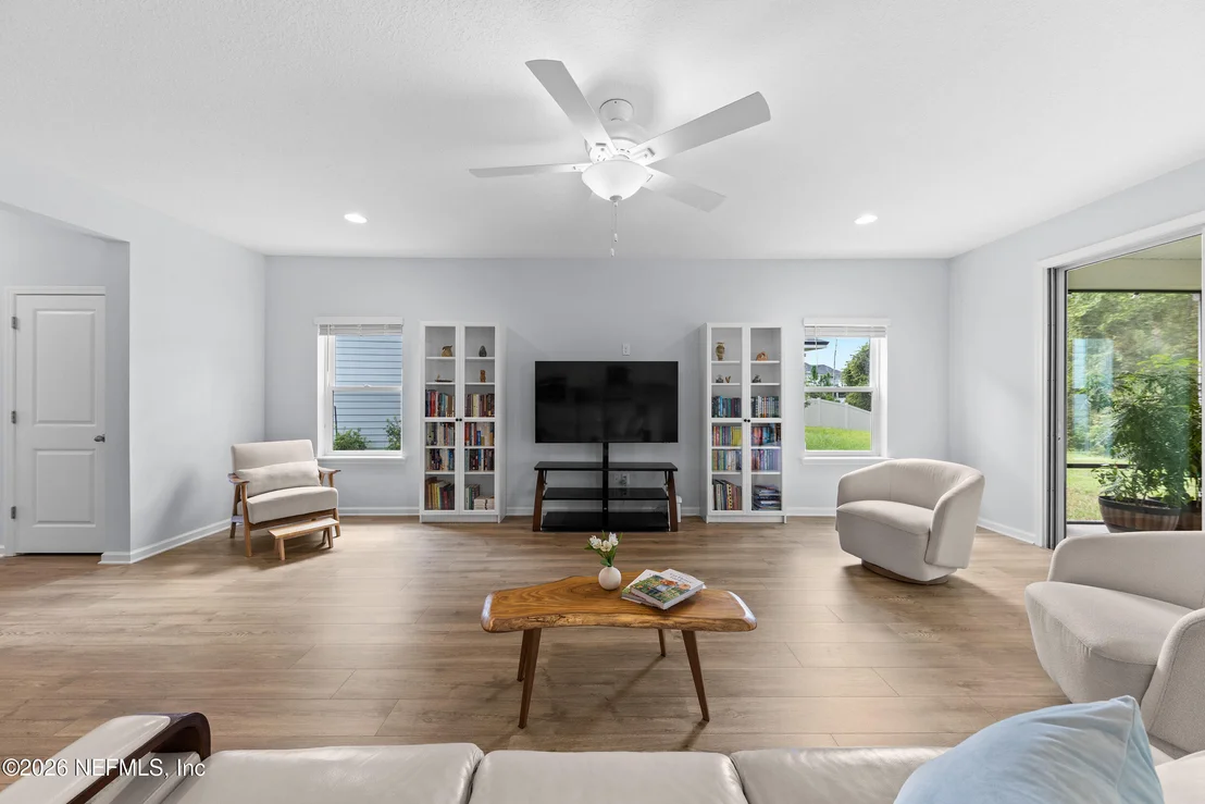 Photo of 47 STARNBERG Court