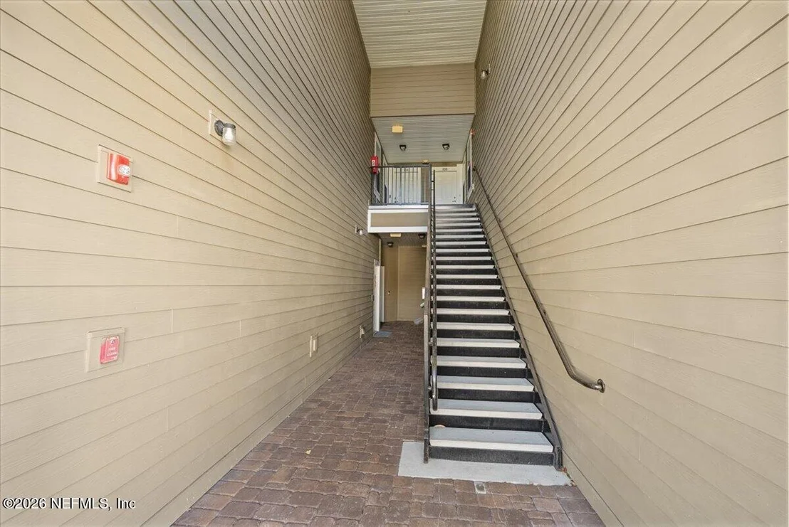 Photo of 1112 GOLDEN LAKE Loop