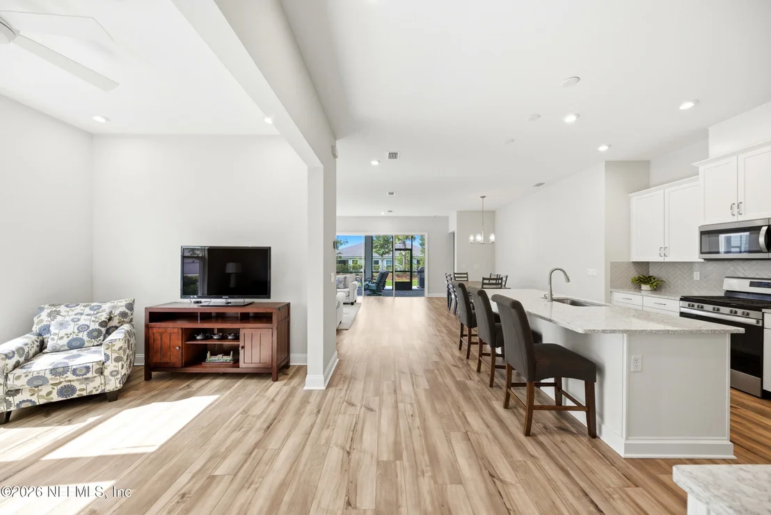 Photo of 351 LADYSLIPPER Drive