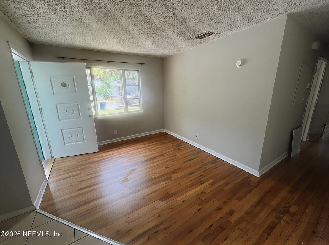 Photo of 5628 BELAFONTE Drive