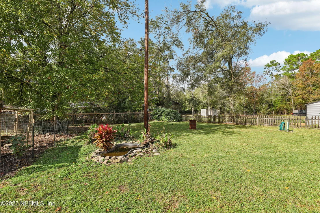 Photo of 8521 COUNTY ROAD 13 N