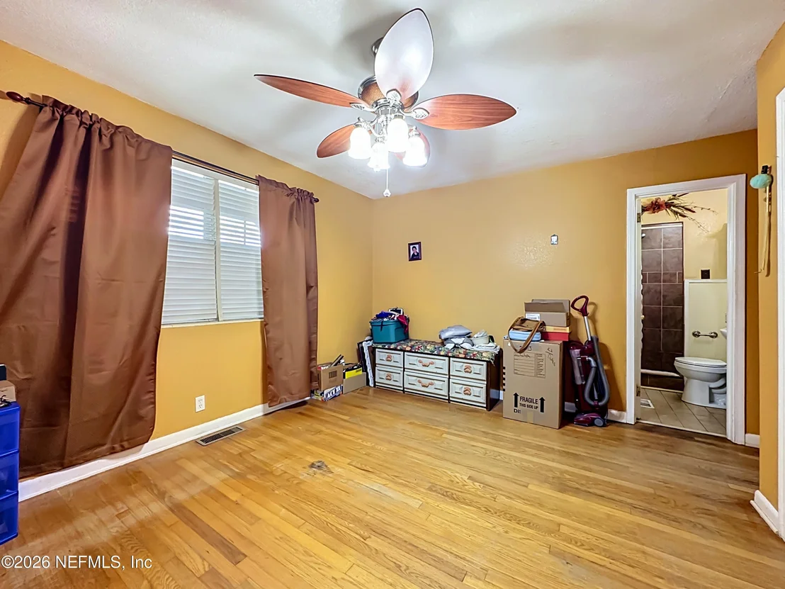 Photo of 7410 PINEVILLE Drive
