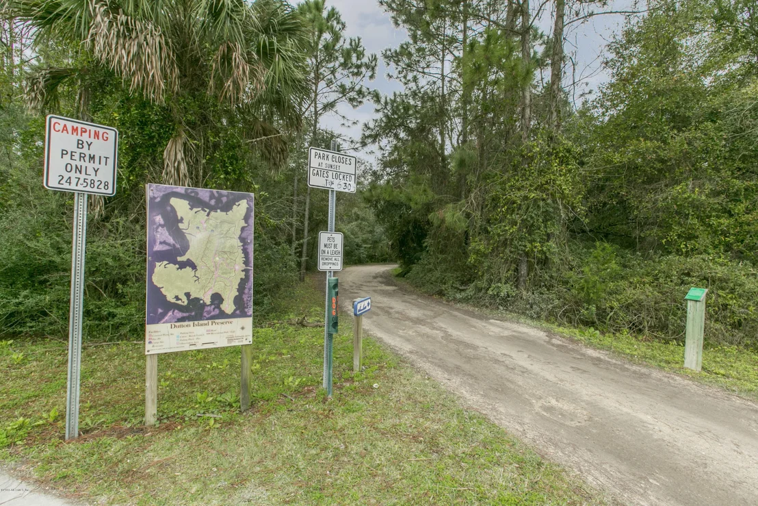Photo of 941 Paradise Circle