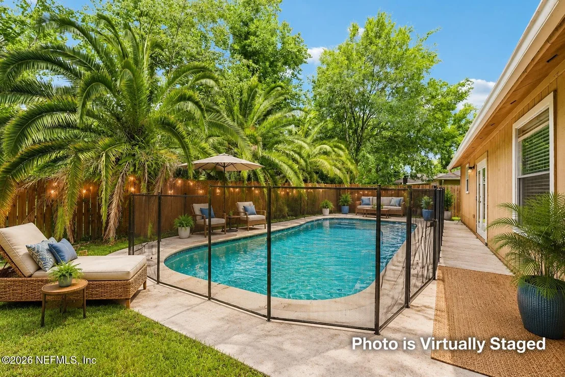 Photo of 1818 FARM Way