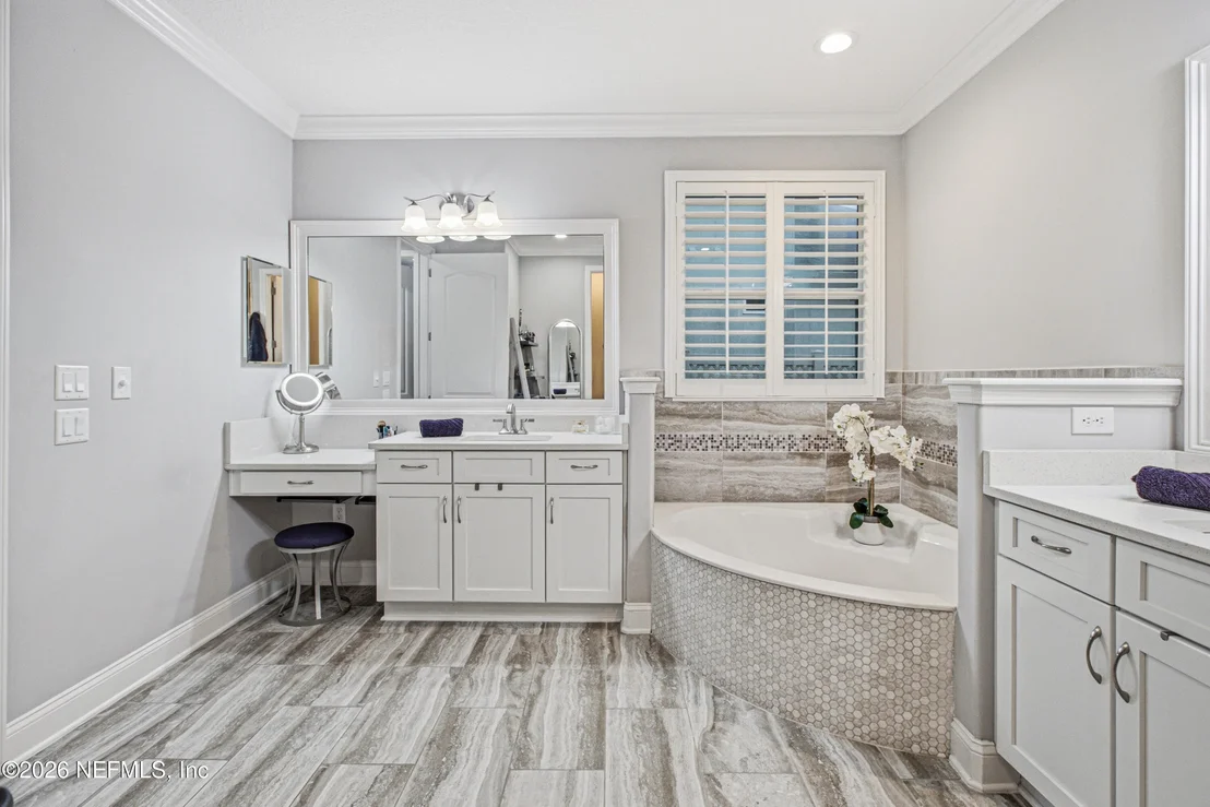 Photo of 72 ATLANTA Drive