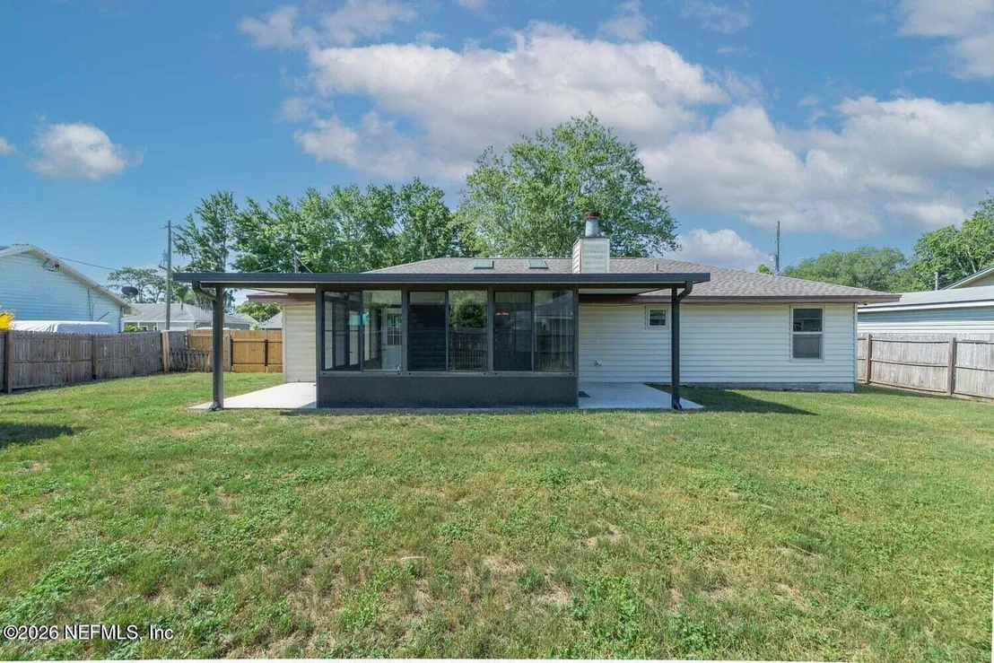 Photo of 12183 LYONS Street