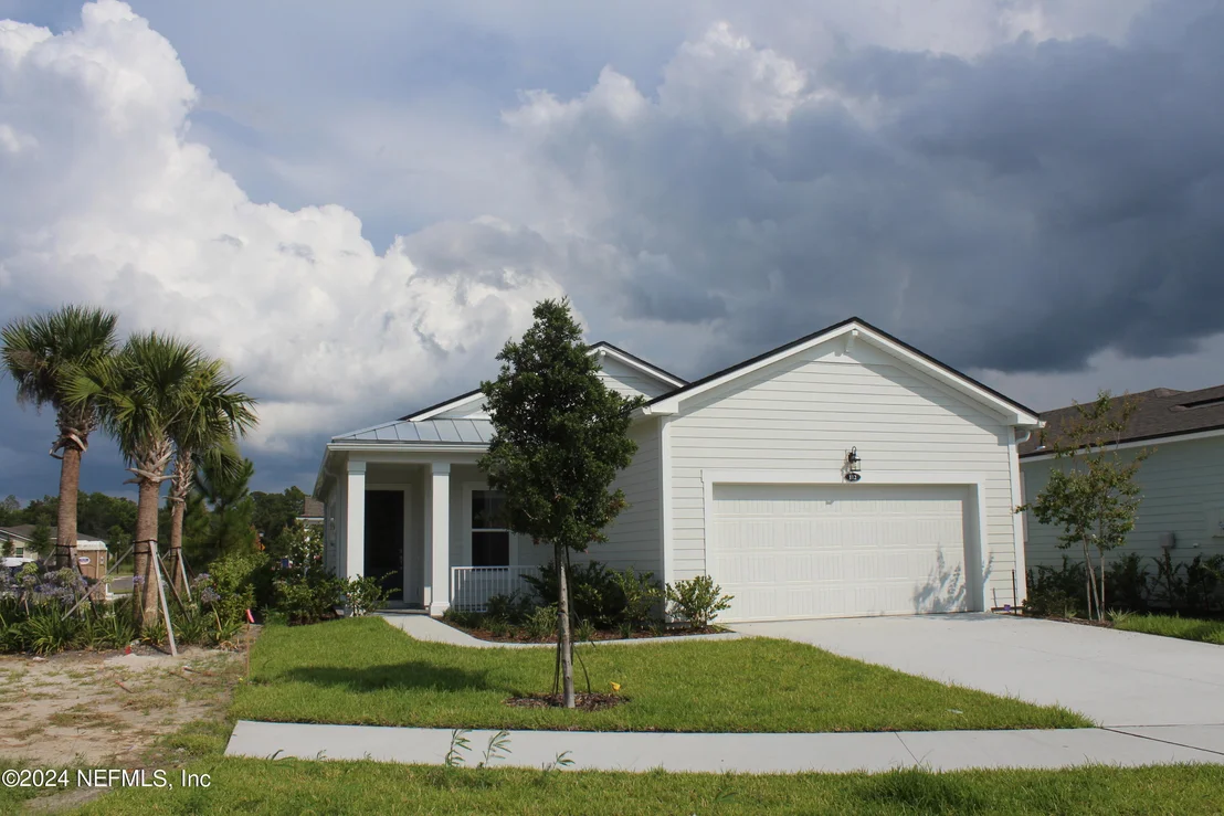 Photo of 112 HEDGEROW Street