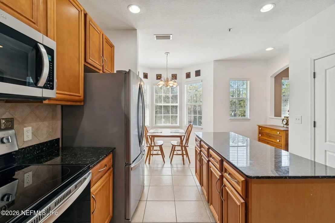 Photo of Unit 1005 at 175 BAYBERRY Circle