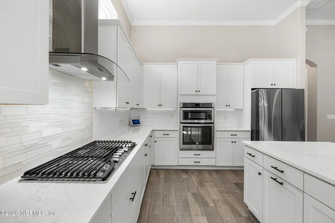 Photo of 447 GLENNEYRE Circle