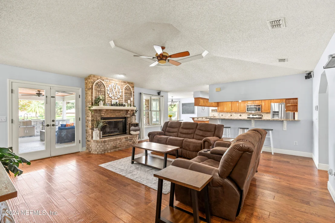 Photo of 10017 PLANK Lane