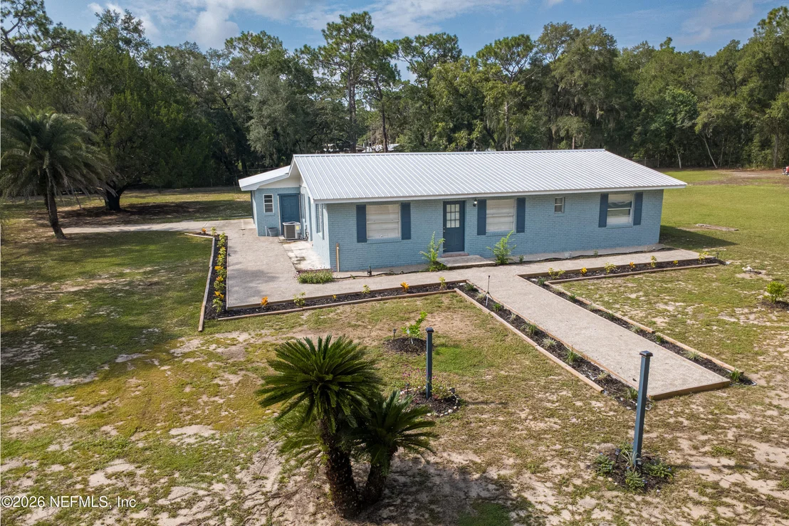 Photo of 125 HART LAKE Drive