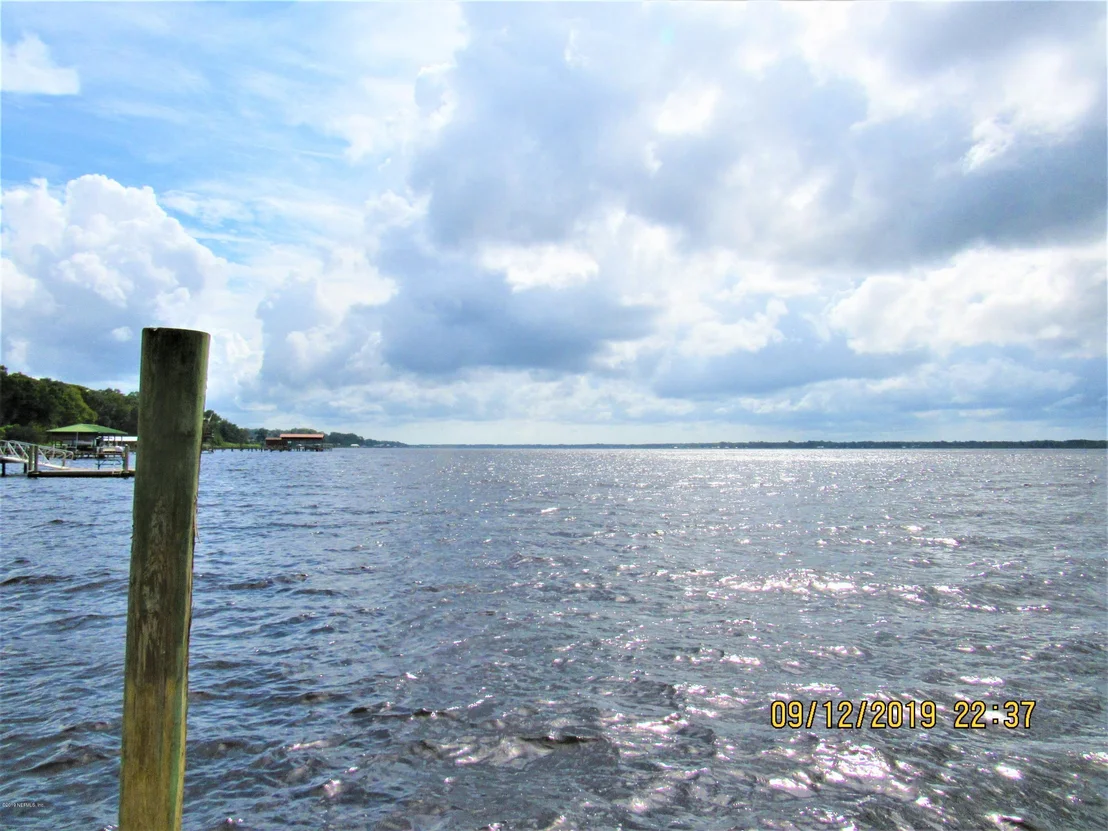 Photo of 263 W RIVER Road