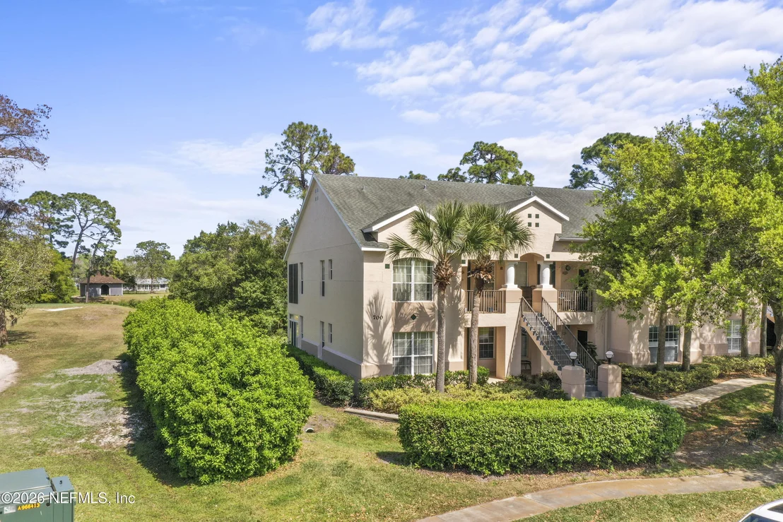 Photo of 710 AUGUSTA Circle