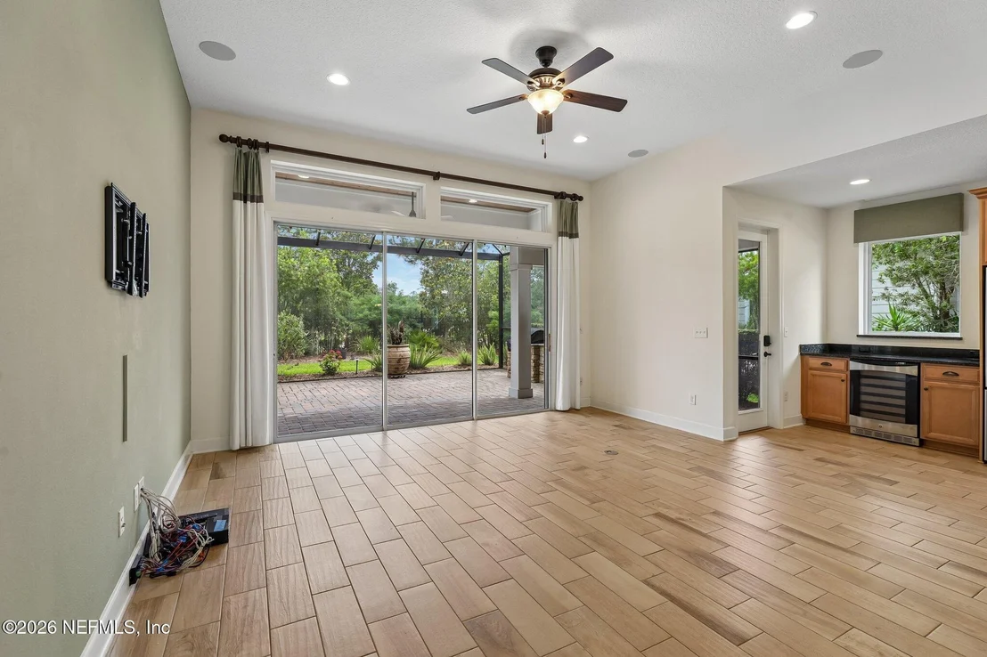 Photo of 122 PINE MANOR Drive