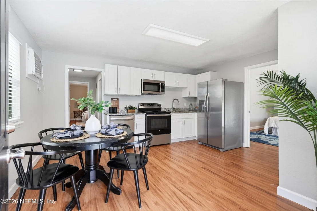 Photo of 3662 MATEO Place
