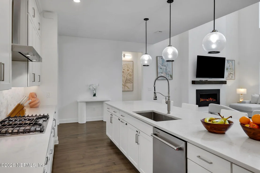 Photo of 10164 SILVERBROOK Trail