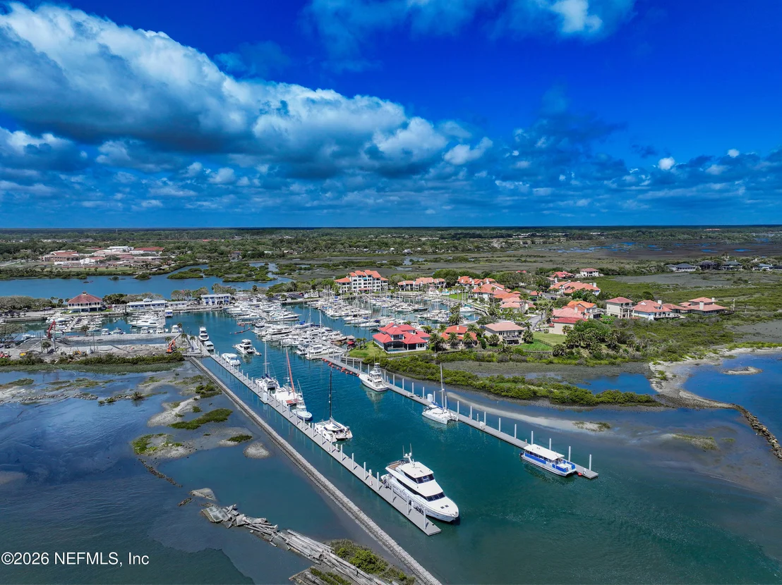 Photo of Unit 3101 at 3101 HARBOR Drive