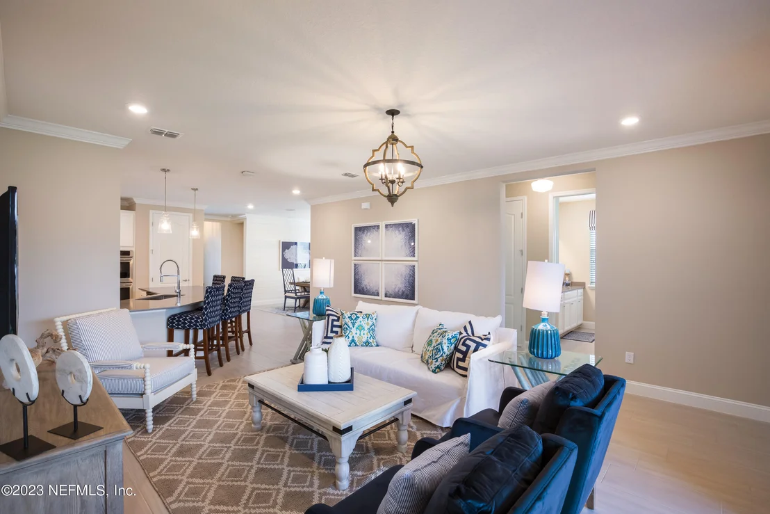 Photo of 504 OAKLAWN Court