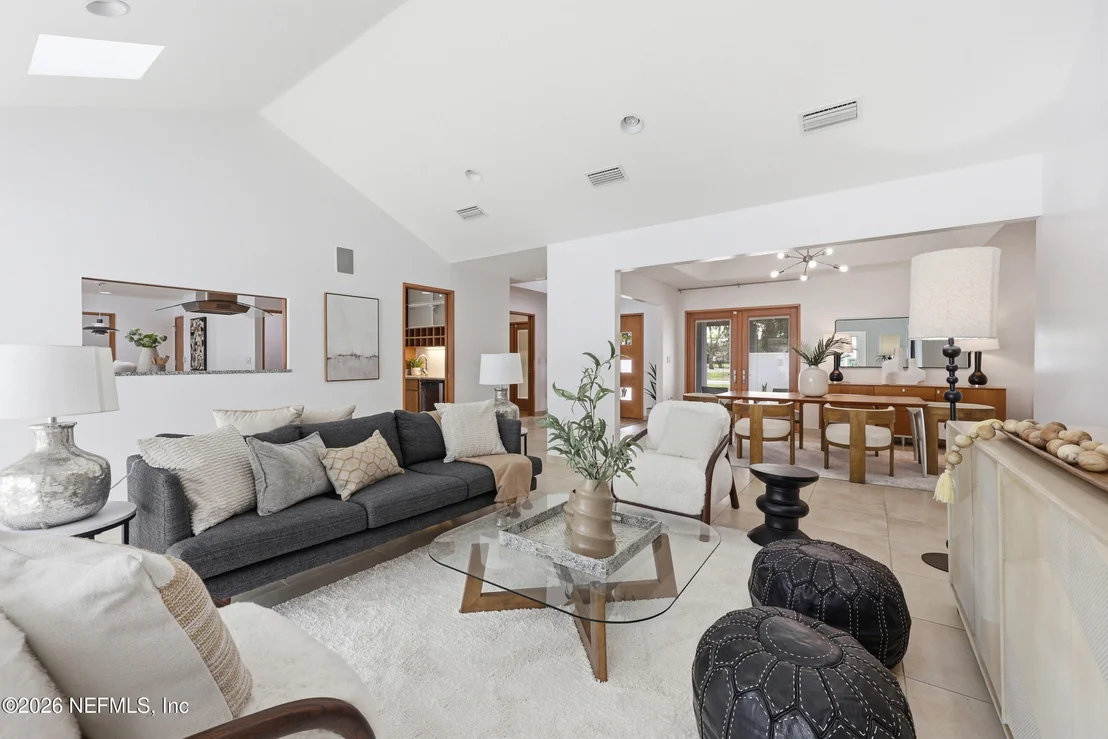 Photo of 8071 PINE LAKE Road