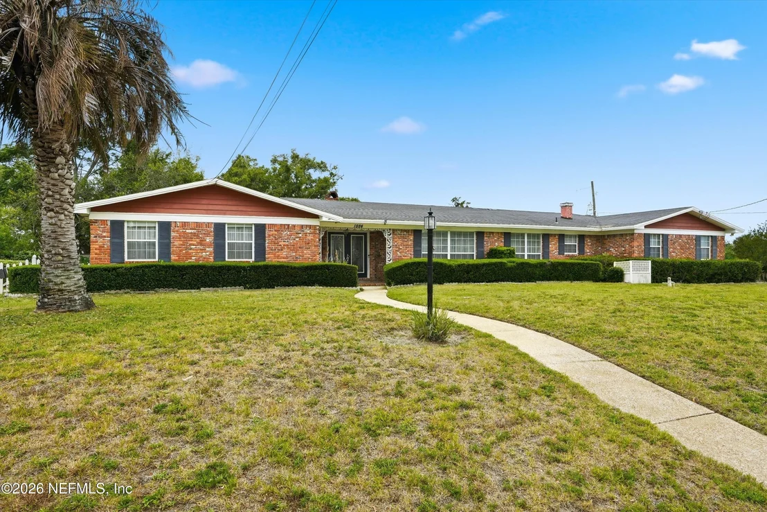 Photo of 1884 PARKCREST Drive