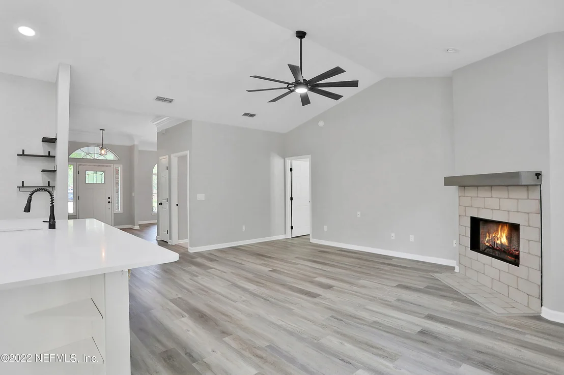 Photo of 1031 LARKSPUR Loop
