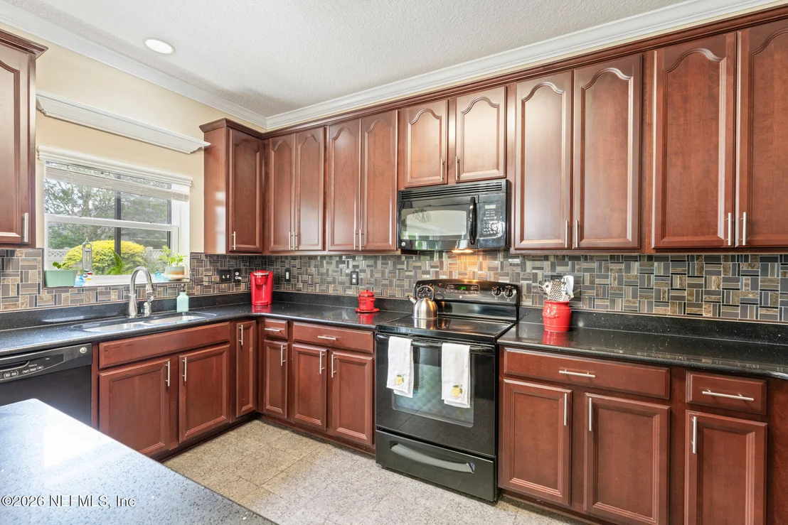 Photo of 425 FORT DRUM Court