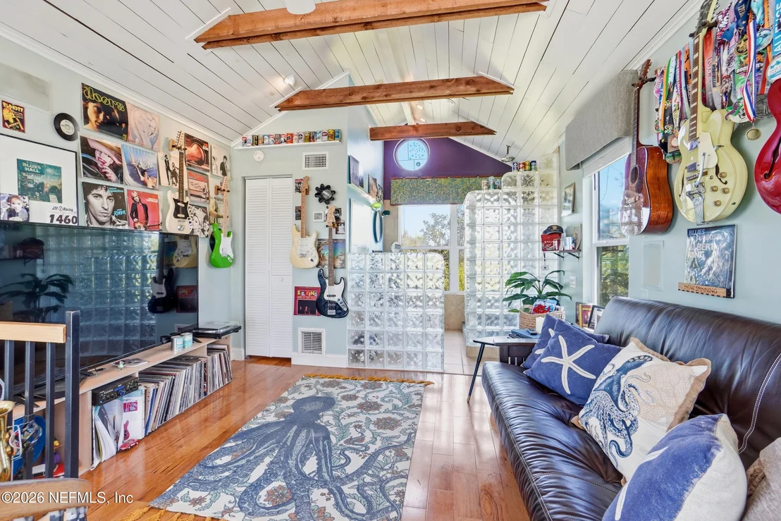 Photo of 136 TURTLE BAY Lane