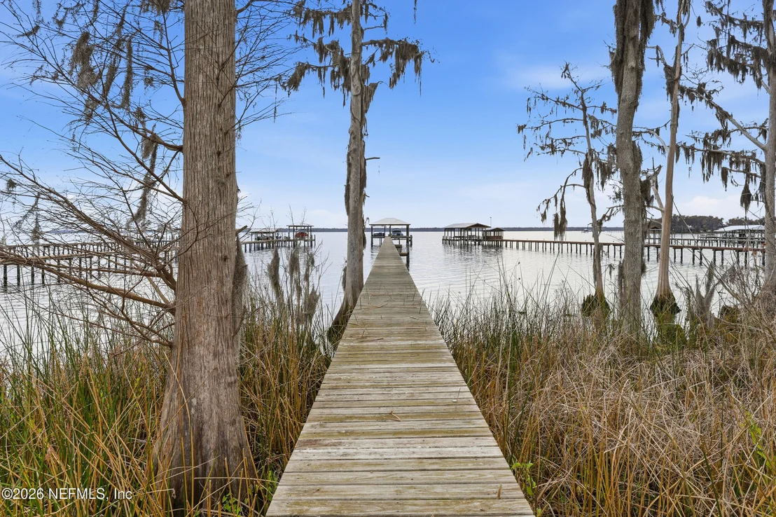 Photo of 5713 CROSSWINDS Circle