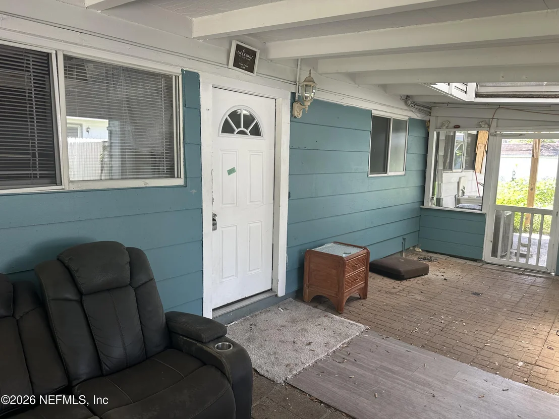 Photo of 6304 SPRINKLE Drive N