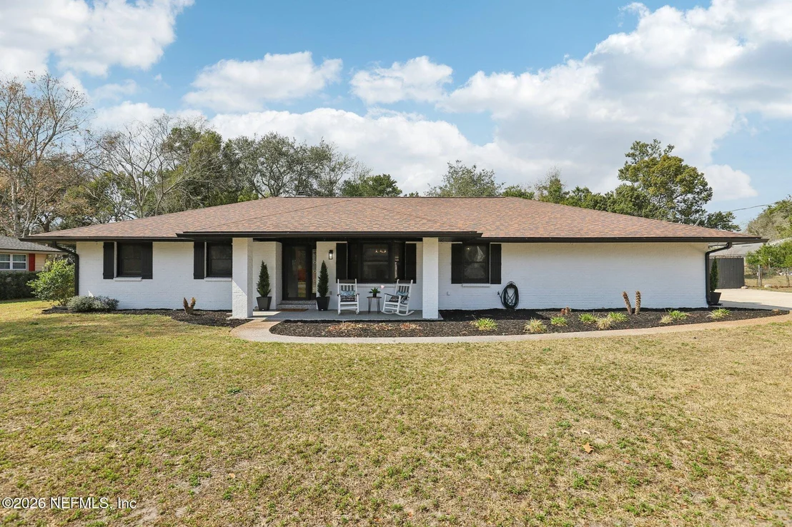 Photo of 12670 AGATITE Road