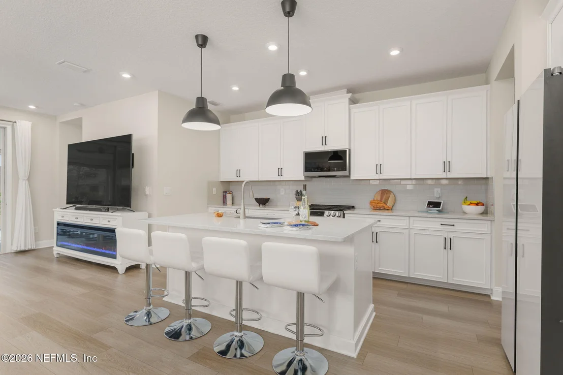 Photo of 403 LADYSLIPPER Drive