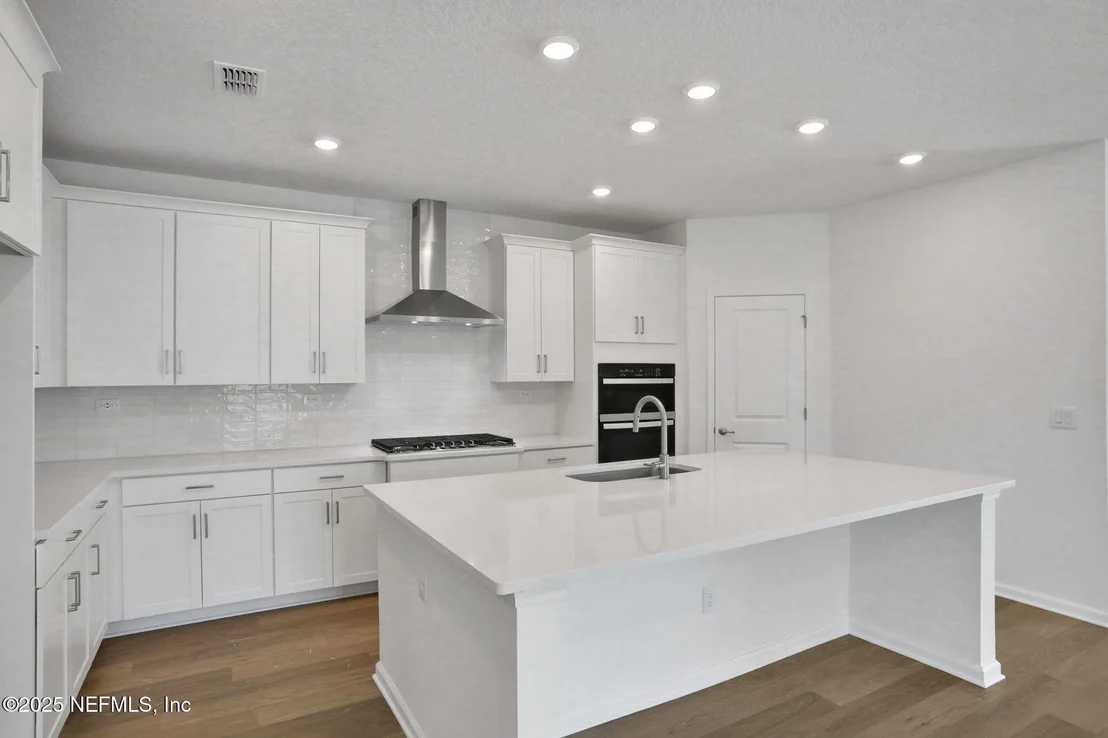 Photo of 161 CEDAR KNOLL Circle