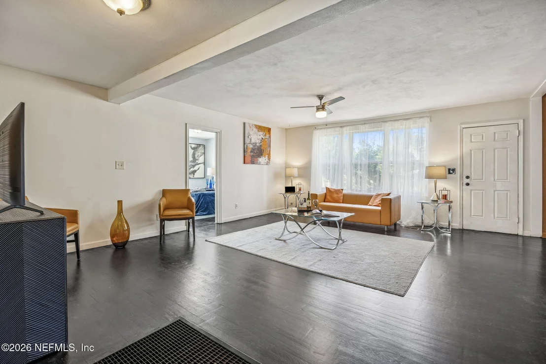Photo of 426 AIKEN Road