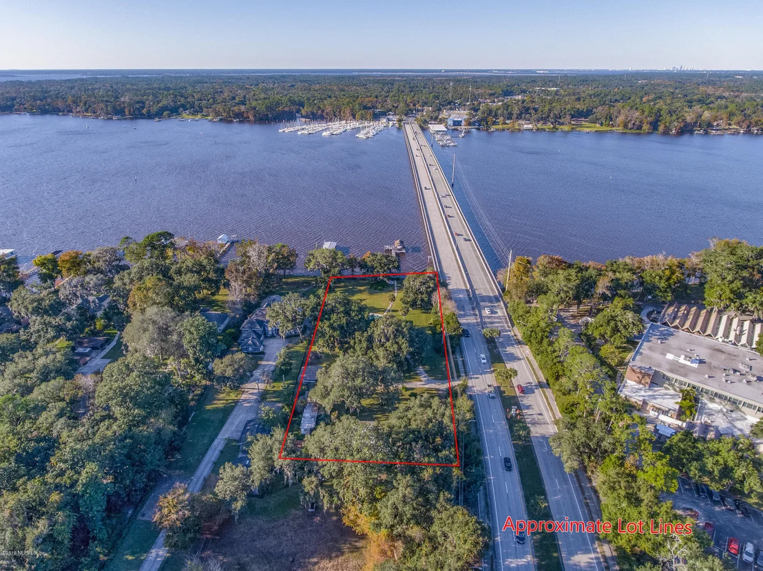 Photo of 12 STATE ROAD 13 N