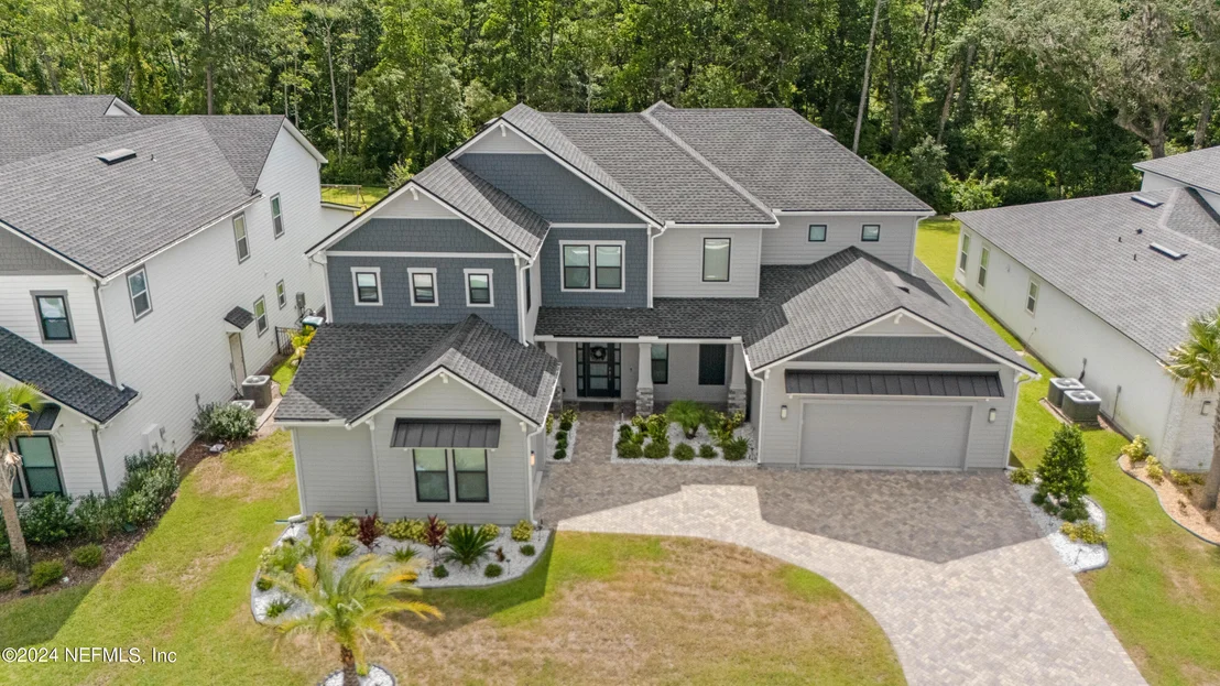 Photo of 10511 SILVERBROOK Trail