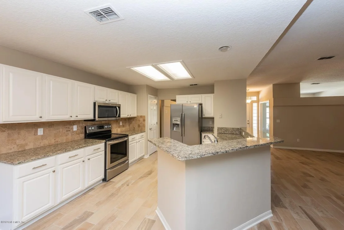 Photo of 1524 MAPLE LEAF Lane