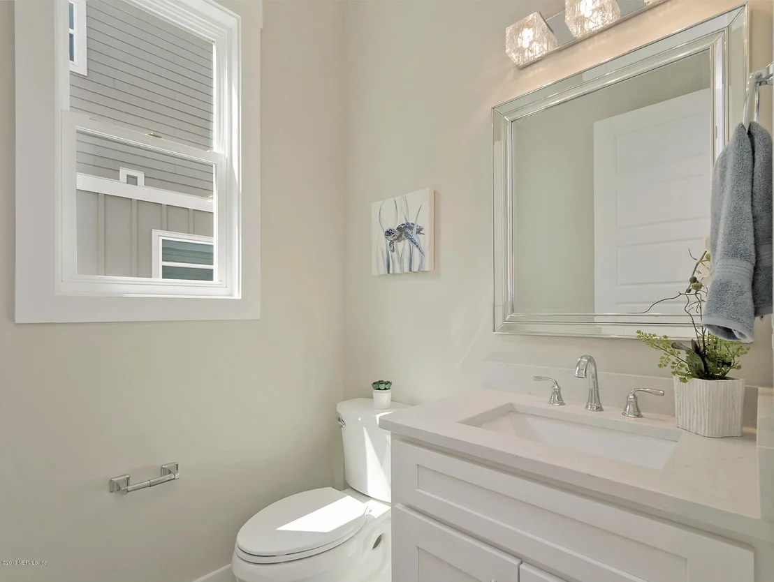 Photo of 228 DAVIS Street