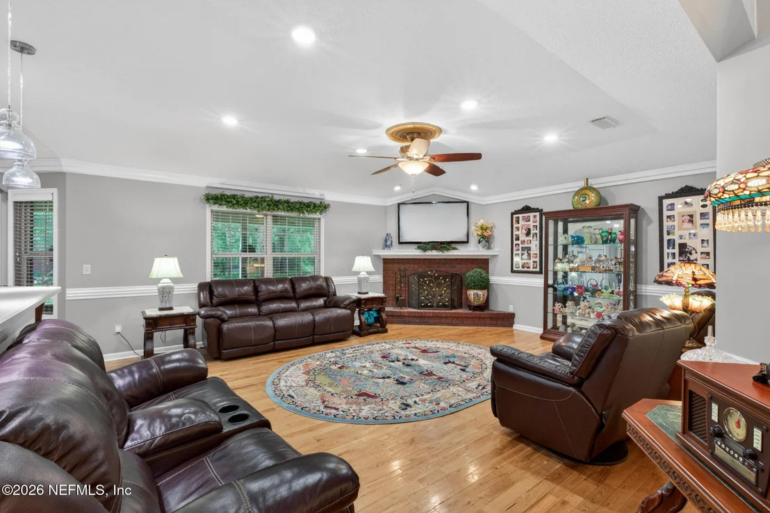Photo of 4237 RAINTREE Drive